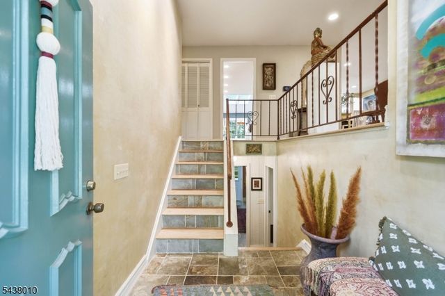 38 W Main St, Mendham Twp., NJ 07945