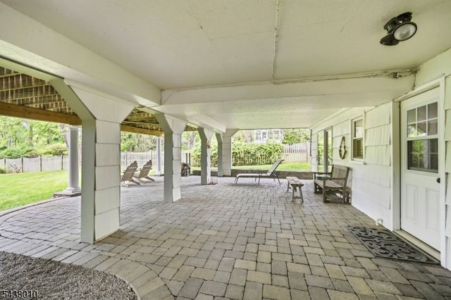 38 W Main St, Mendham Twp., NJ 07945