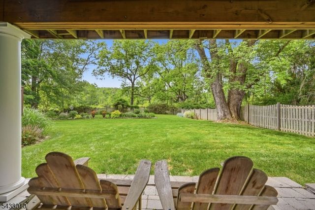 38 W Main St, Mendham Twp., NJ 07945