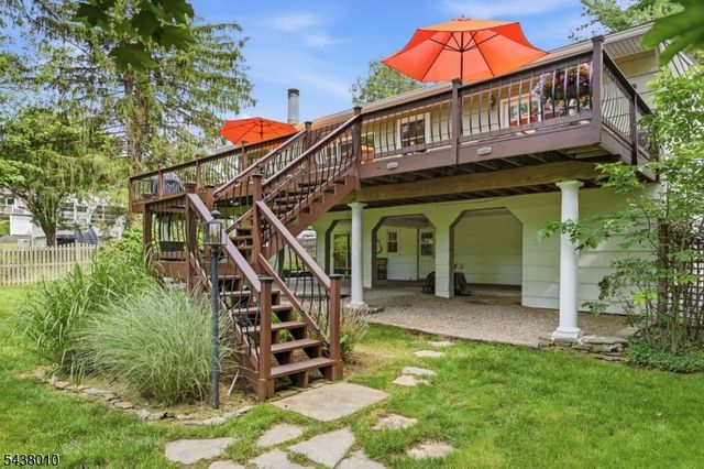 38 W Main St, Mendham Twp., NJ 07945