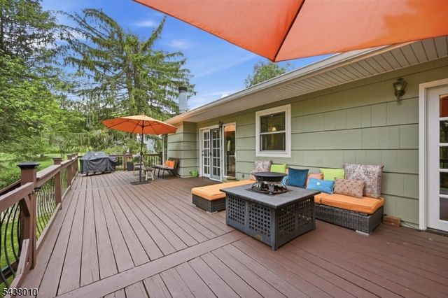 38 W Main St, Mendham Twp., NJ 07945