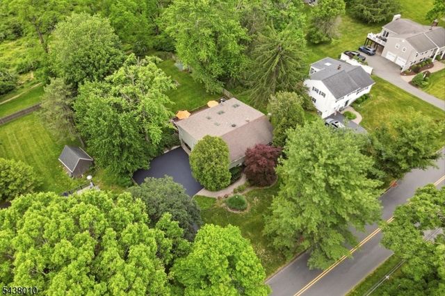 38 W Main St, Mendham Twp., NJ 07945