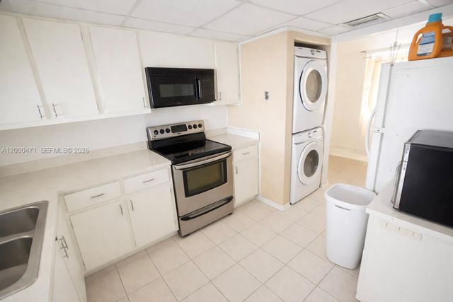 6475 W Oakland Park Blvd 308, Lauderhill, FL 33313