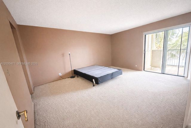 6475 W Oakland Park Blvd 308, Lauderhill, FL 33313