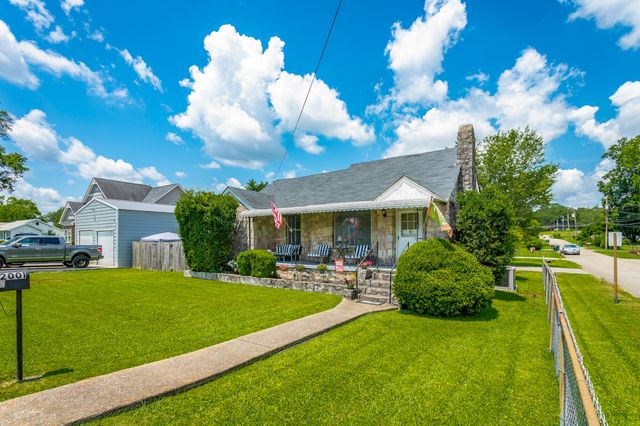2001 Tombras Avenue, Chattanooga, TN 37412