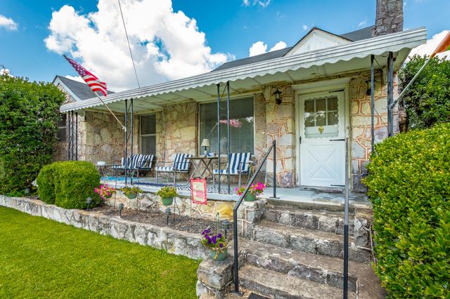 2001 Tombras Avenue, Chattanooga, TN 37412