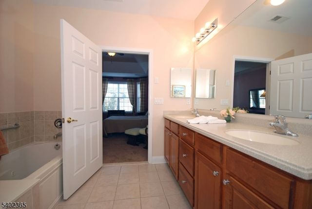 7 Cliff Rd D3, Woodland Park, NJ 07424