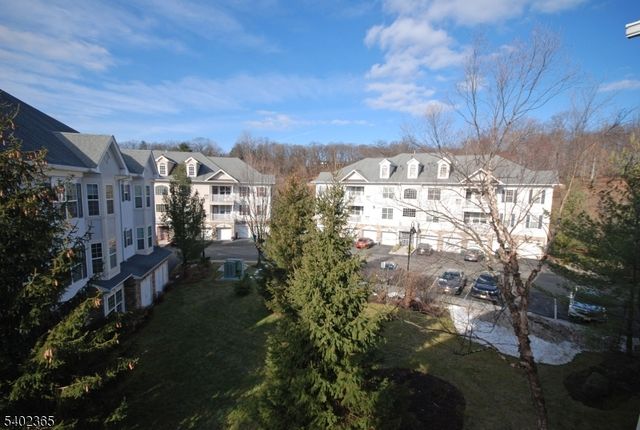 7 Cliff Rd D3, Woodland Park, NJ 07424