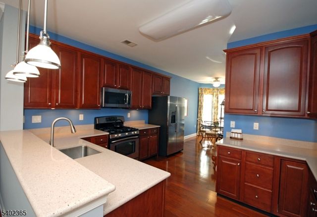 7 Cliff Rd D3, Woodland Park, NJ 07424