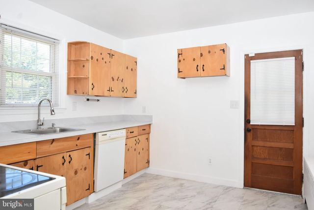 3403 N ROLLING RD, Baltimore, MD 21244