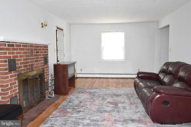 3403 N ROLLING RD, Baltimore, MD 21244