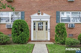 16 Knox Terrace 2D, Wayne, NJ 07470