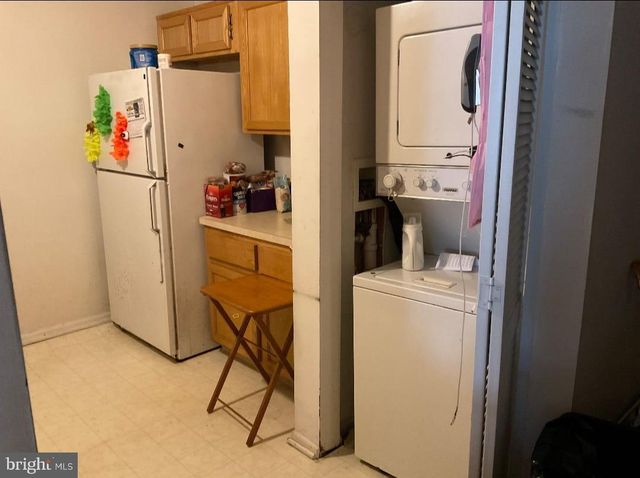 22 FAULKNER CT, Burlington Township, NJ 08016