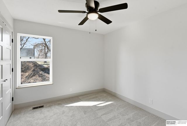 2210 N 26th Street, Omaha, NE 68111