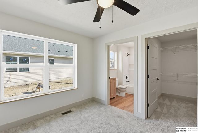 2210 N 26th Street, Omaha, NE 68111