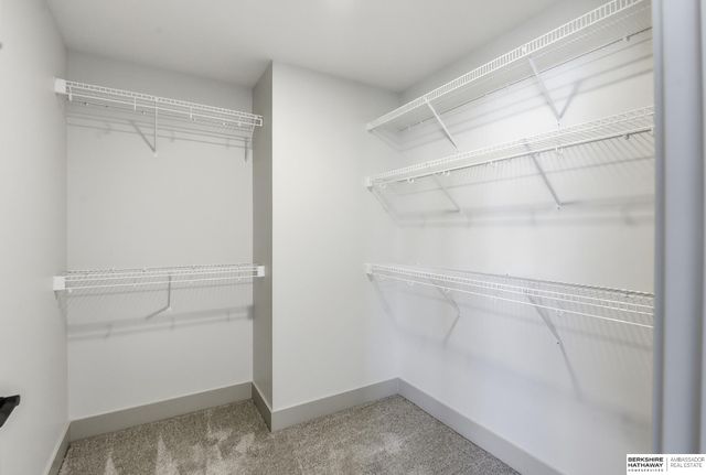 2210 N 26th Street, Omaha, NE 68111