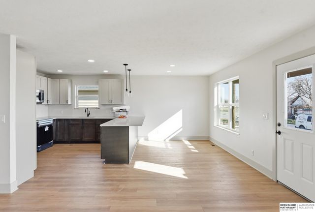 2210 N 26th Street, Omaha, NE 68111