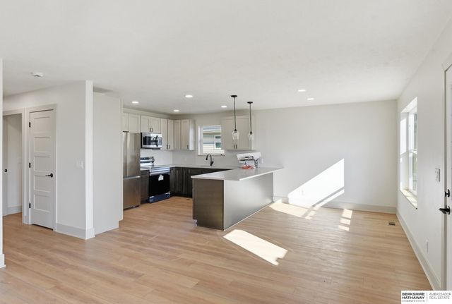 2210 N 26th Street, Omaha, NE 68111