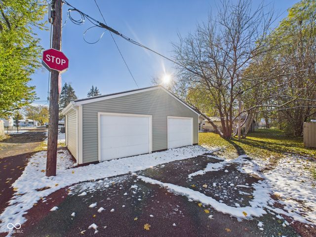 10 W 41st Street, Anderson, IN 46013