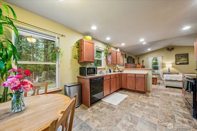 8918 129th Avenue Ct, Anderson Island, WA 98303