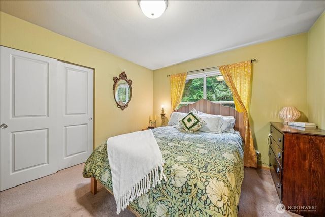 8918 129th Avenue Ct, Anderson Island, WA 98303