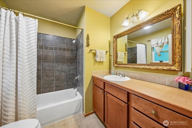 8918 129th Avenue Ct, Anderson Island, WA 98303