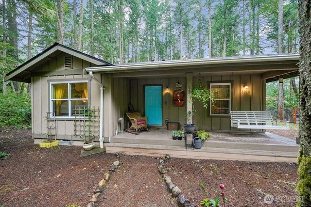 8918 129th Avenue Ct, Anderson Island, WA 98303