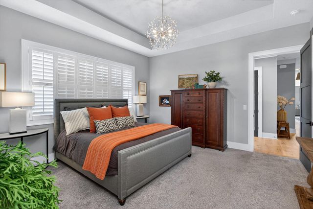 5235 Pigeon Creek Trail, Bettendorf, IA 52722