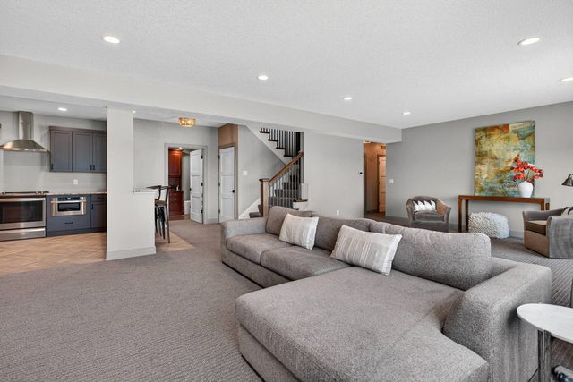5235 Pigeon Creek Trail, Bettendorf, IA 52722