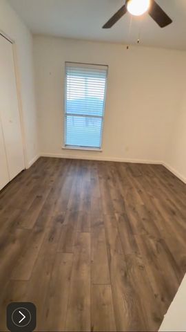 206 Matt Place, Grand Prairie, TX 75051