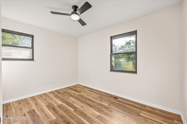 7221 Meadowbrook Circle, Knoxville, TN 37918