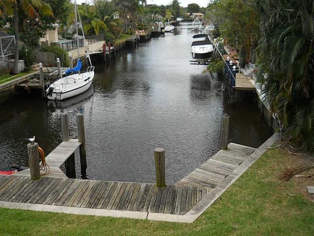 520 SW 15th Street 101, Pompano Beach, FL 33060