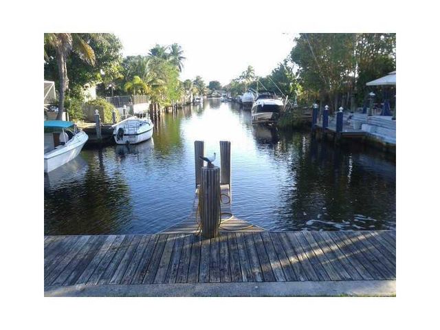 520 SW 15th Street 101, Pompano Beach, FL 33060