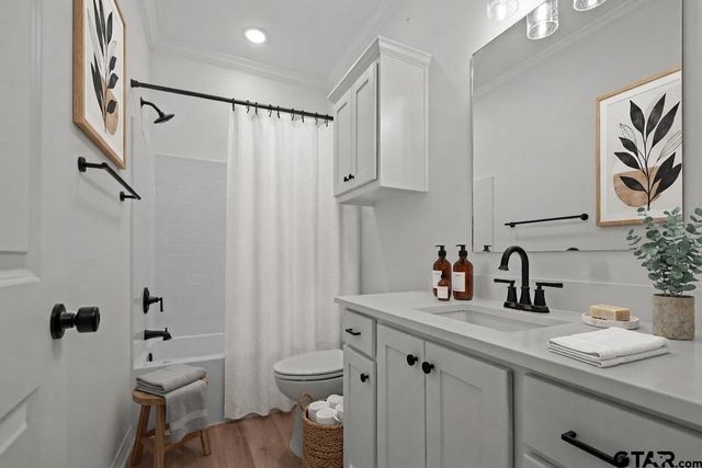 7902 Greenhill Drive, Tyler, TX 75703