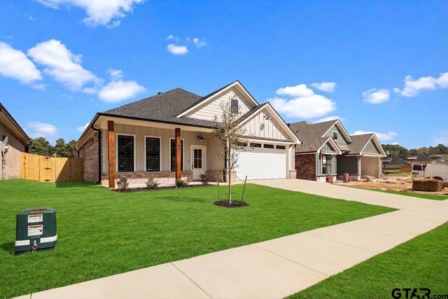 7902 Greenhill Drive, Tyler, TX 75703