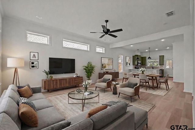 7902 Greenhill Drive, Tyler, TX 75703