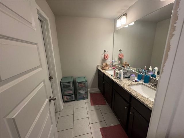 71 Hinton Farm Way, Dacula, GA 30019