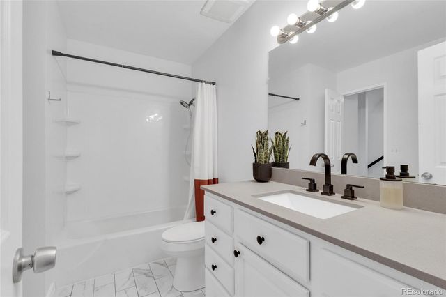 9240 E Lehigh Avenue, Denver, CO 80237