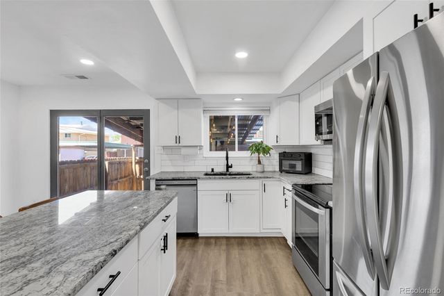 9240 E Lehigh Avenue, Denver, CO 80237