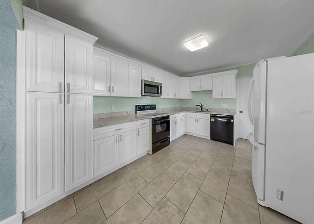 9211 RIVER COVE DRIVE, Riverview, FL 33578
