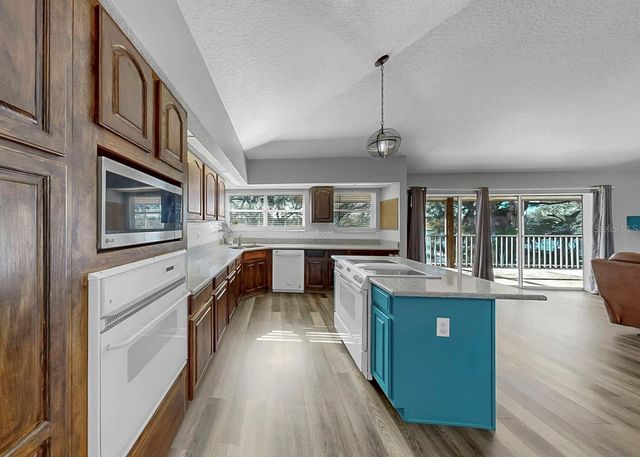 9211 RIVER COVE DRIVE, Riverview, FL 33578