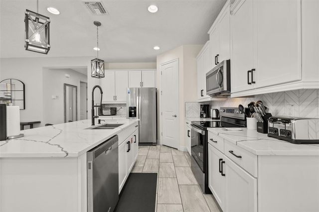 7494 MARKER AVENUE, Kissimmee, FL 34747