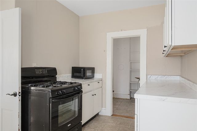 21 Spring Street 2, Newport, RI 02840