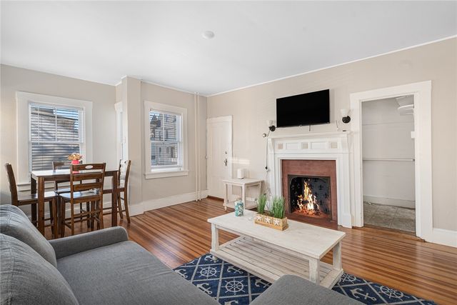 21 Spring Street 2, Newport, RI 02840