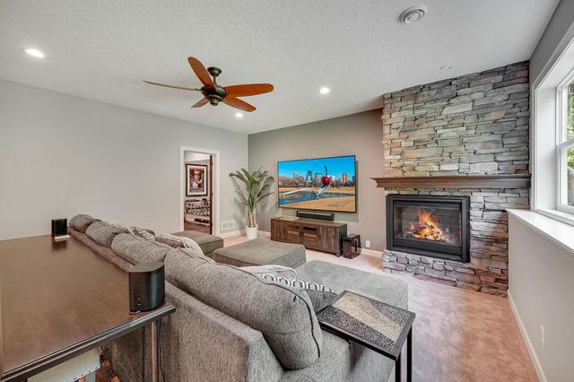 6848 Lanewood Lane N, Maple Grove, MN 55311