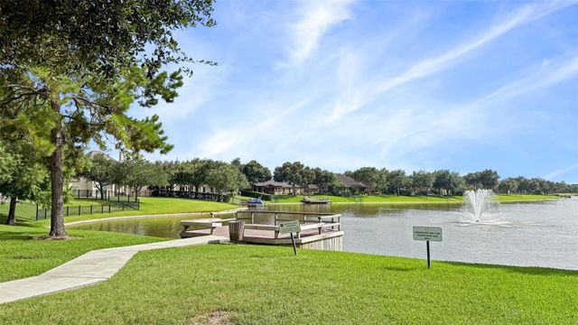 1102 Mcmurtry Ridge Drive, Katy, TX 77494