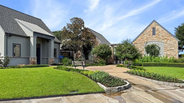 1102 Mcmurtry Ridge Drive, Katy, TX 77494