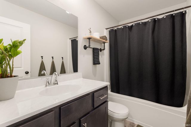 54895 Moonfish Court, Middlebury, IN 46540