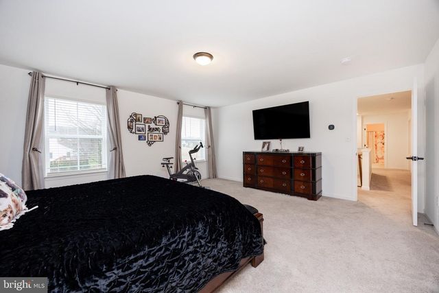 25 S BRICK LN, Elverson, PA 19520