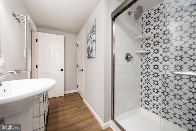 25 S BRICK LN, Elverson, PA 19520